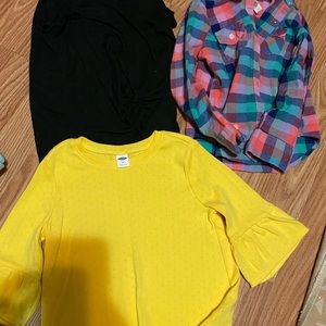 Lot of 3 girls 4/5 shirts